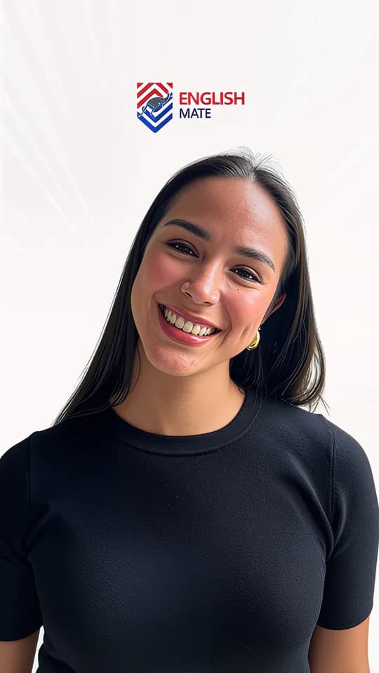 Daniela sonriendo durante su testimonio