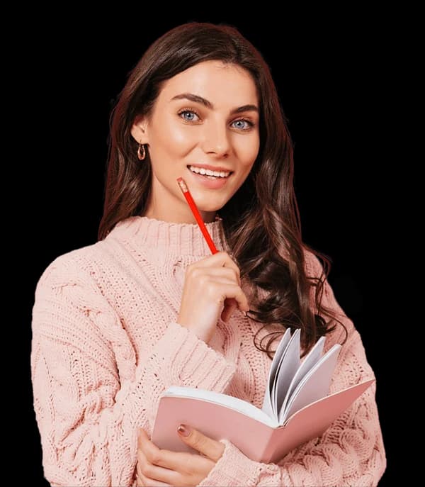 Estudiante con un libro y un lápiz